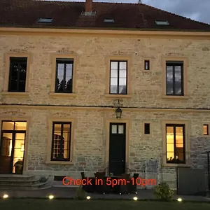 Les Tourelles Maison d'hôtes La Tour-du-Pin