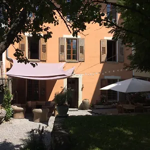 Le Val D'ailleurs Couette-café Jausiers